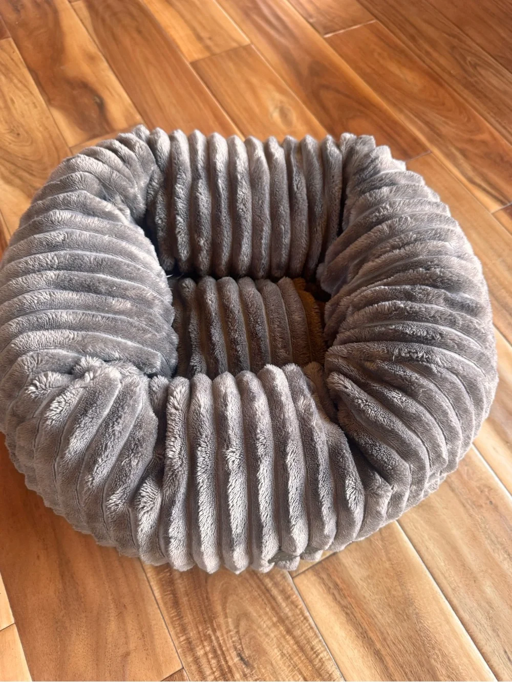 Stuft Cozy Ribbed Donut Dog or Cat Bed in Brown Taupe